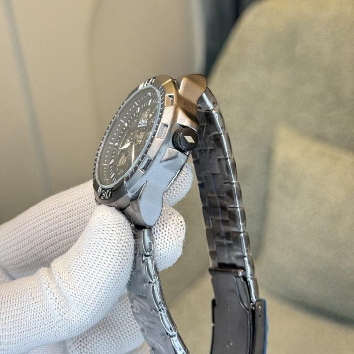 Fossil_Bronson_Titanium_053