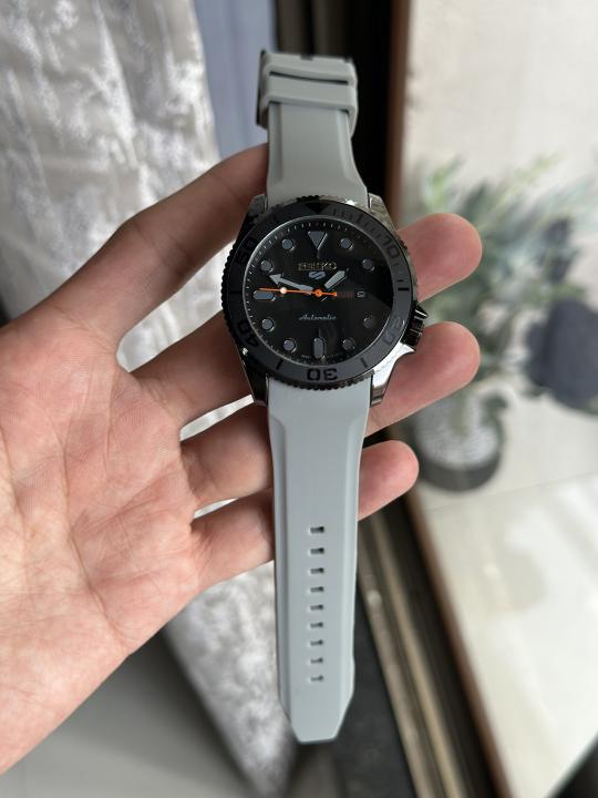 Seiko 5 Premium Watch Heavy Quartz