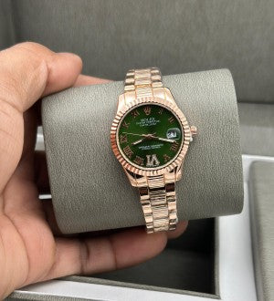 Rolex_Geneve_Women_Square_Rosegold
