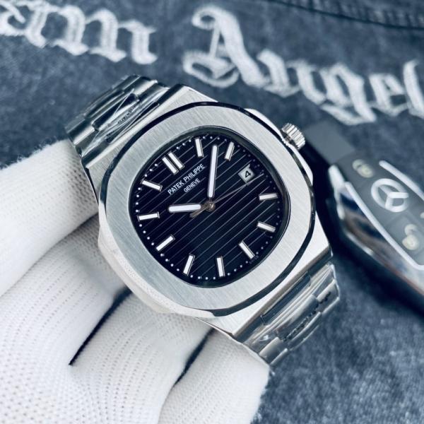Patek_philippe Nautilus Quartz