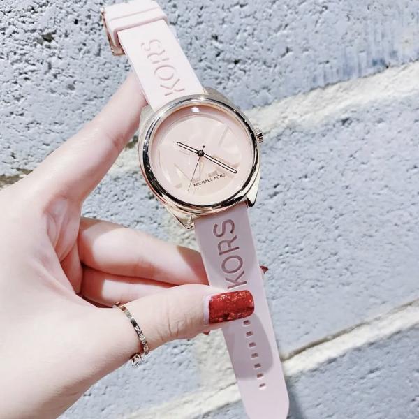 Micheal Kors MK6946 American Silicone