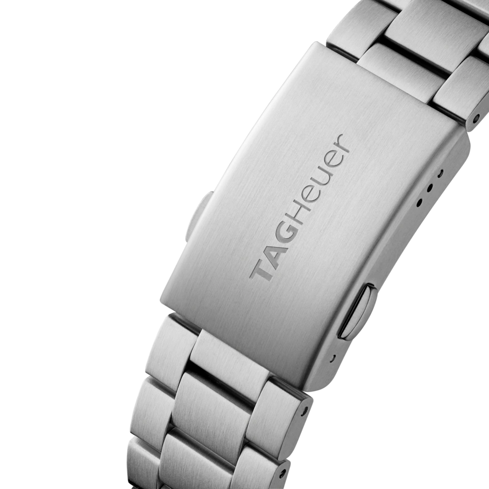 Tag heue_r chronograph