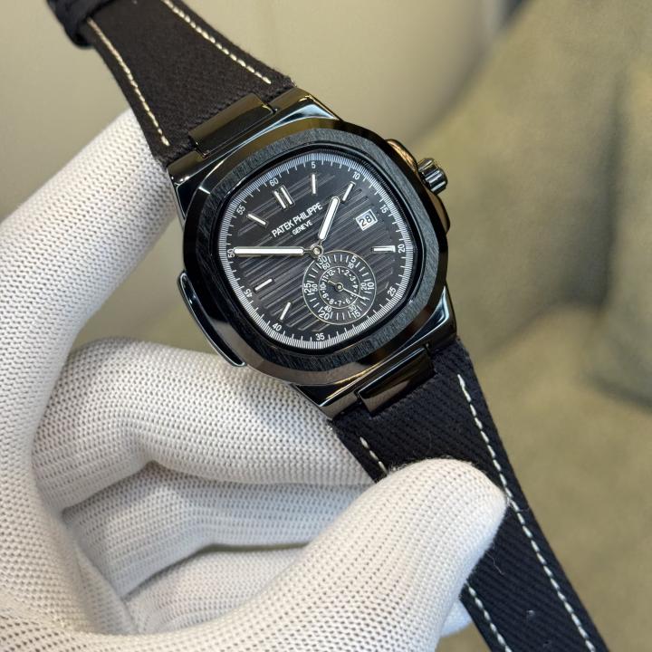 Patek_Philippe_Nautilus_041